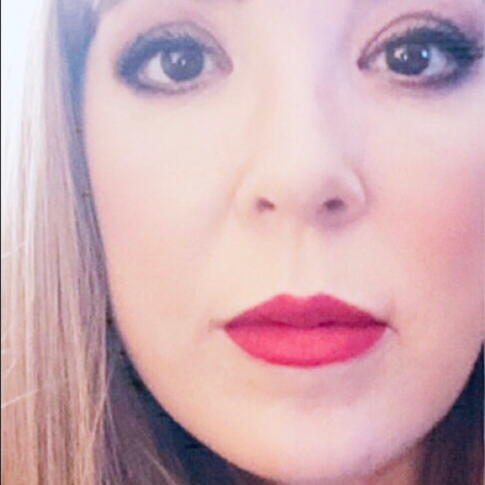 Meet your Posher, Beth phil